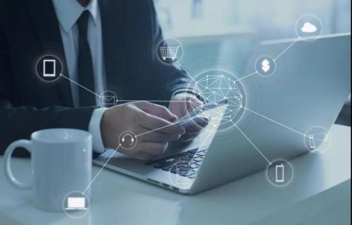 玖富萬(wàn)卡 履行連接器職能，提供專業(yè)信息技術(shù)咨詢服務(wù)